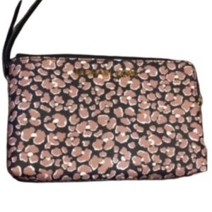 🎆FINAL PRICE🎆NWT. MICHAEL MICHAEL KORS Wristlet